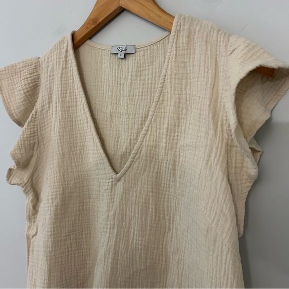 Rails Miley Linen V-Neck Top in Flax Beige - Picture 4 of 5